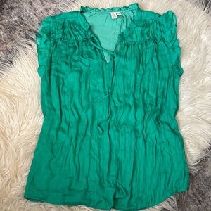 Joie Kelly green, satiny, flutter sleeve & ruffled collar blouse. Size 1X